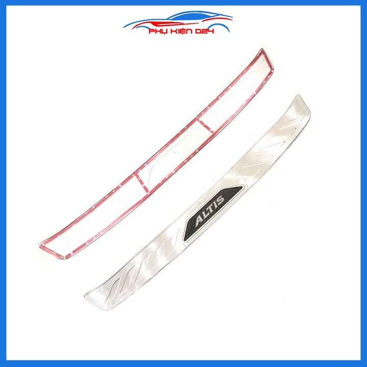 Ốp chống trầy cốp ngoài Altis 2015-2016-2017-2018-2019-2020-2021-2022 Inox sáng bóng
