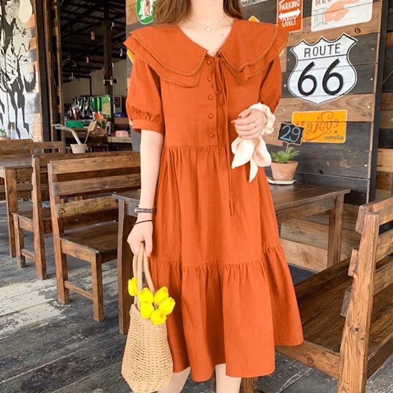 Đầm váy trắng tầng cổ viền ren