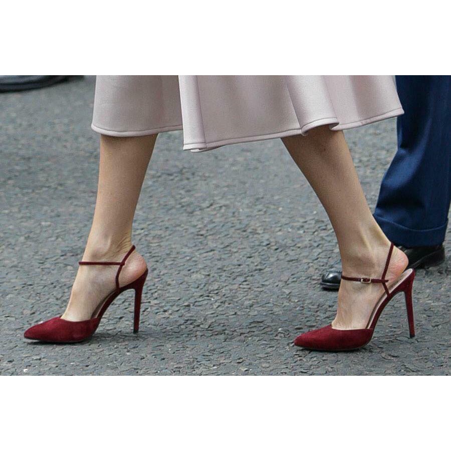 Giày Cao Gót Màu Đỏ Bít Mũi Da Lộn Êm Chân, Sandal Màu Đỏ Mận Thời Trang Cho Nữ Dự Tiệc Công Sở Cao 9-11cm