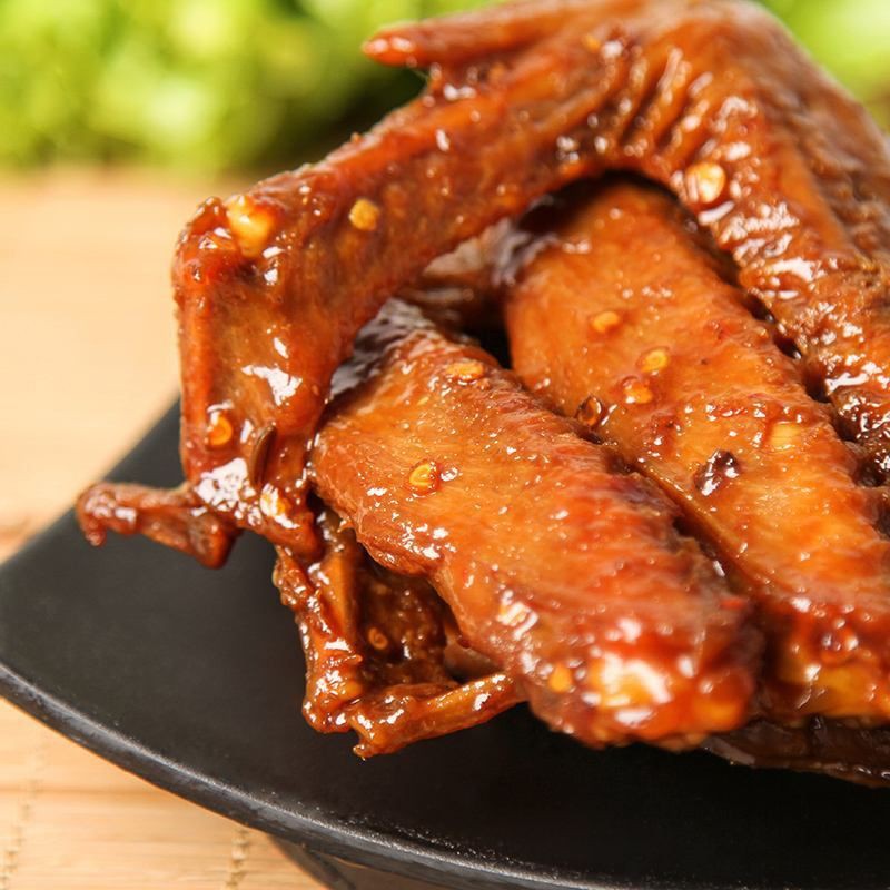 Cánh vịt cay loại ngon Linjiuding 2 vị, cánh vịt khô cay thơm ngon 20g | BigBuy360 - bigbuy360.vn