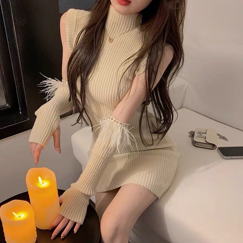 Đầm ôm body len dệt kim mỏng tay áo rời tua rua độc đáo