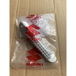 Cục nhôm gác chân sau satria fi raider fi suzuki