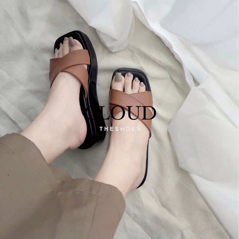 Dép đế bánh mì quai ngang - chéo - xỏ