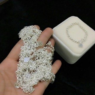 Lắc xích cho bé yêu