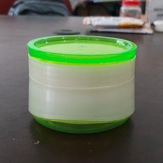 Hủ Đựng Kem Body Cao Cấp 200G - T14 - Trắng Viền Xanh Lá