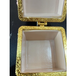 HỘP ĐỰNG TRANG SỨC, ĐỒ LINH TINH SANRIO DECOR BÀN HỌC 2538