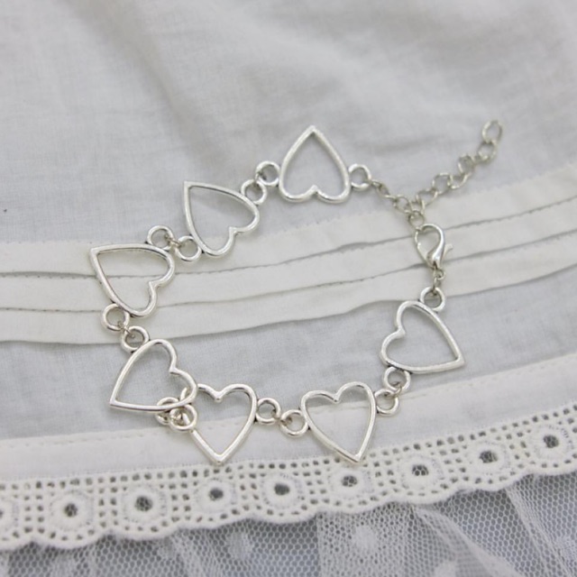 HEART BRACELET