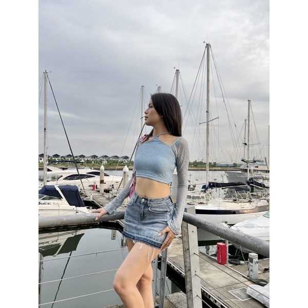 Áo ren cổ yếm tay dài