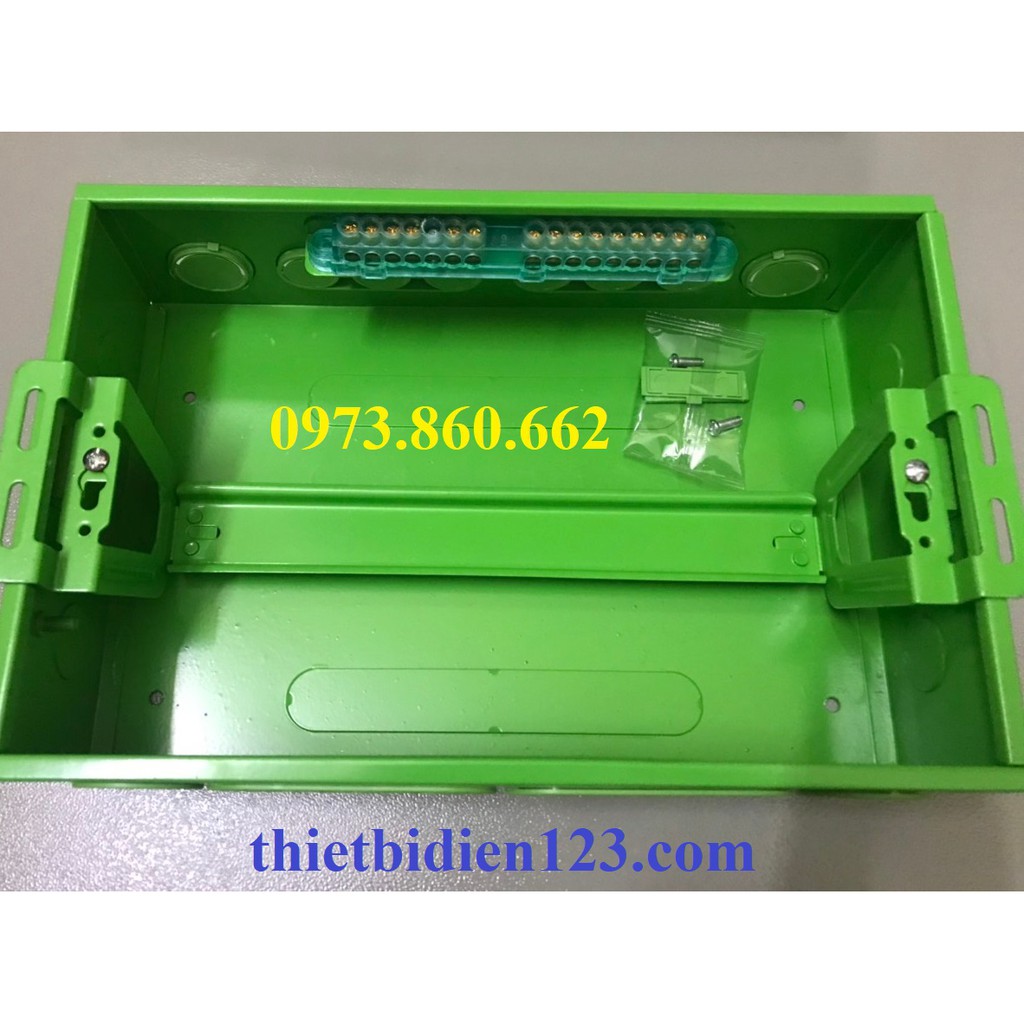 Tủ điện âm tường đế sắt cao cấp mặt vàng 6-9 , 10-13 , 14-18 vị trí - Hộp cài át cao cấp Merlineu