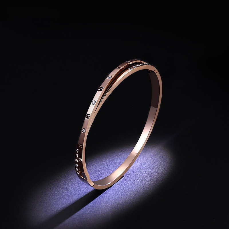 Vòng Tay Thép Titan Mạ Vàng Hồng Khắc Chữ Số La Mã Đơn Giản Thời Trang Cho Nữ | BigBuy360 - bigbuy360.vn