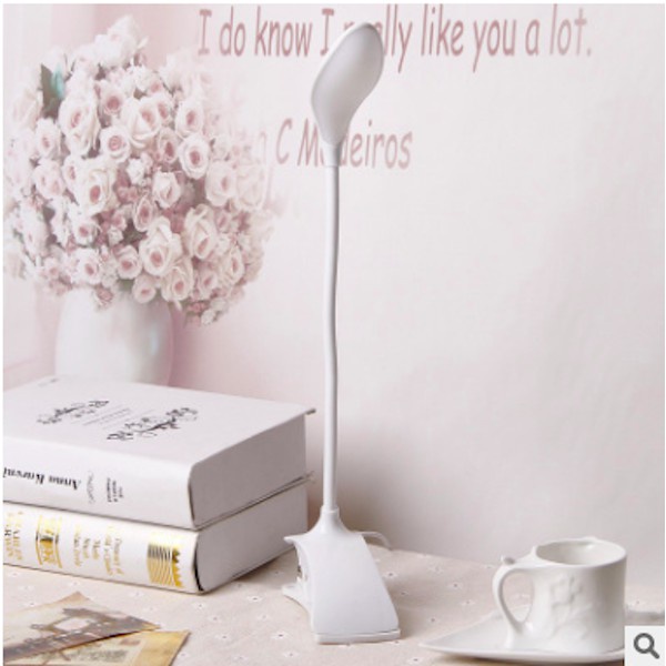 [GÍA BAO RẺ] Đèn Led chống cận thị cho bé yêu kẹp bàn