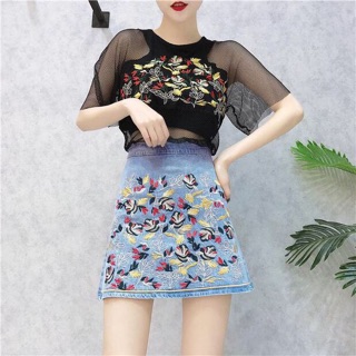Set áo lưới + chân vây jean ( HOA THÊU )