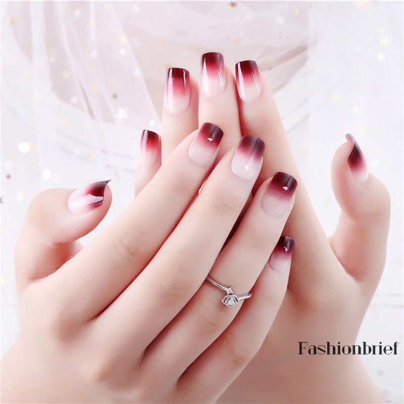 Set 24 Móng Tay Giả Màu Độc Đáo Trang Trí Cho Cô Dâu