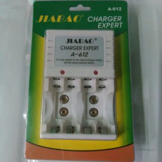 Bộ sạc pin A612