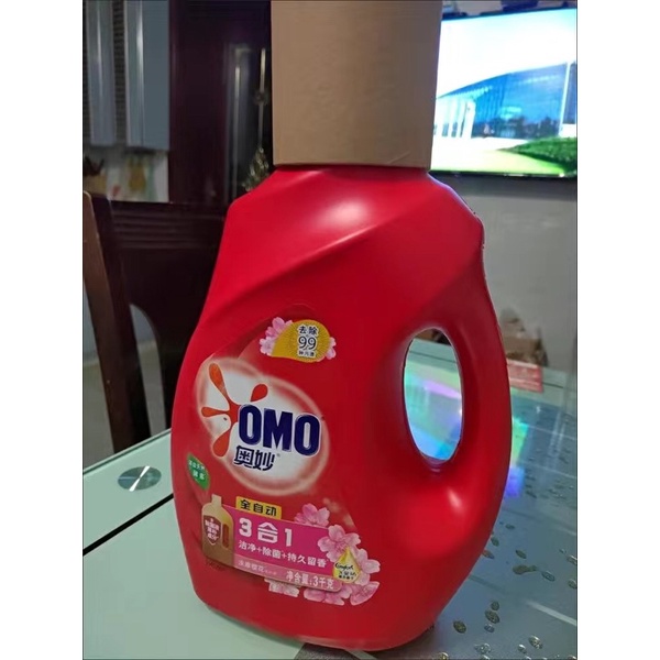 NƯỚC GIẶT XẢ 3in1 Omo 1L hương hoa , kháng khuẩn, lưu hương