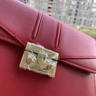 Túi charles & keith