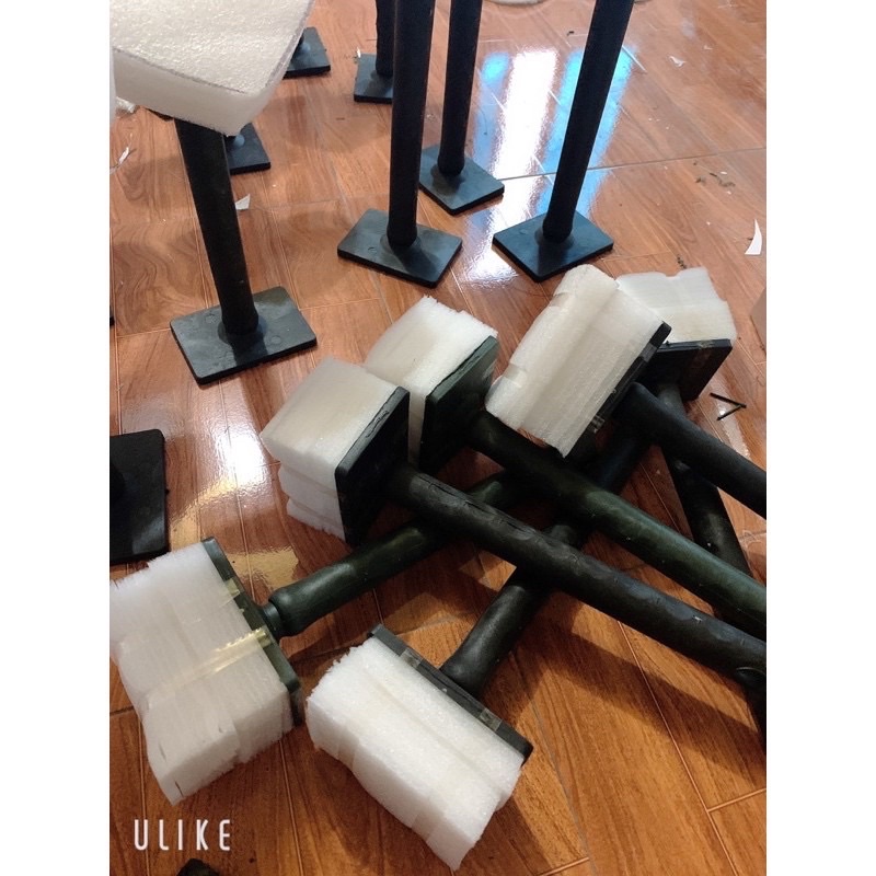 Cốt nhựa cắm hoa