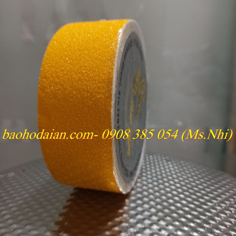 Băng keo dán nền chống trơn trượt Usafety bản 5cm dài 5m, nhiều màu sắc- Hình thật
