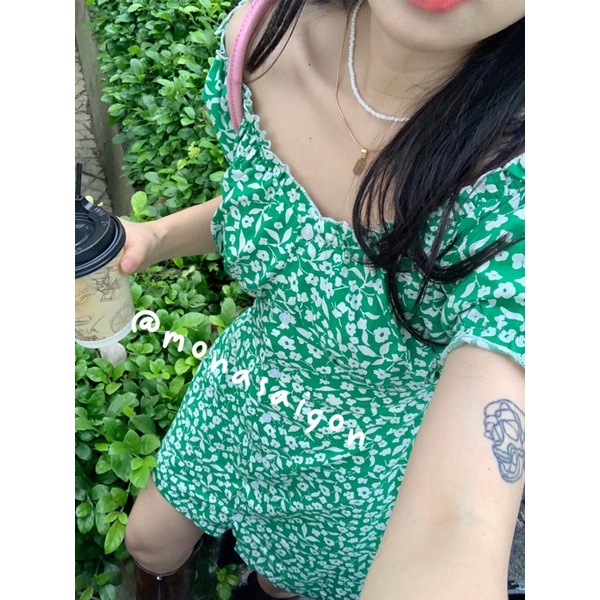 Đầm hoa nhí xanh trễ vai MONÁ - LYDIA