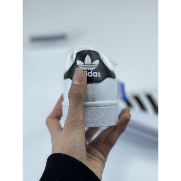 Giày Sneaker   Adidar mủi xò kèm phụ kiện