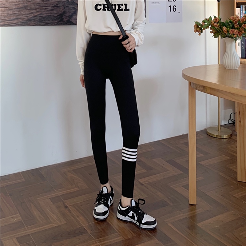 Quần legging lưng cao màu đen thiết kế ôm sát tôn dáng | BigBuy360 - bigbuy360.vn