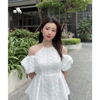 Áo kiểu nữ trễ vai cổ yếm, Áo yếm trễ vai tay bồng, Áo cổ yếm chất voan tơ dáng xòe sang chảnh 2 màu đen trắng đủ size