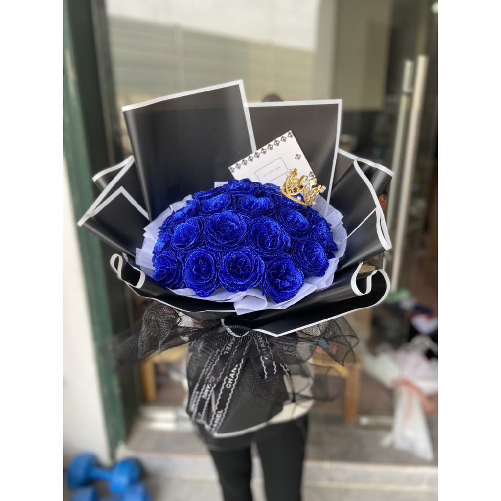 [Quà Valentine,SINH NHẬT]_ Bó hoa hồng nhũ 25 bông + vương miệng tặng kèm thiệp