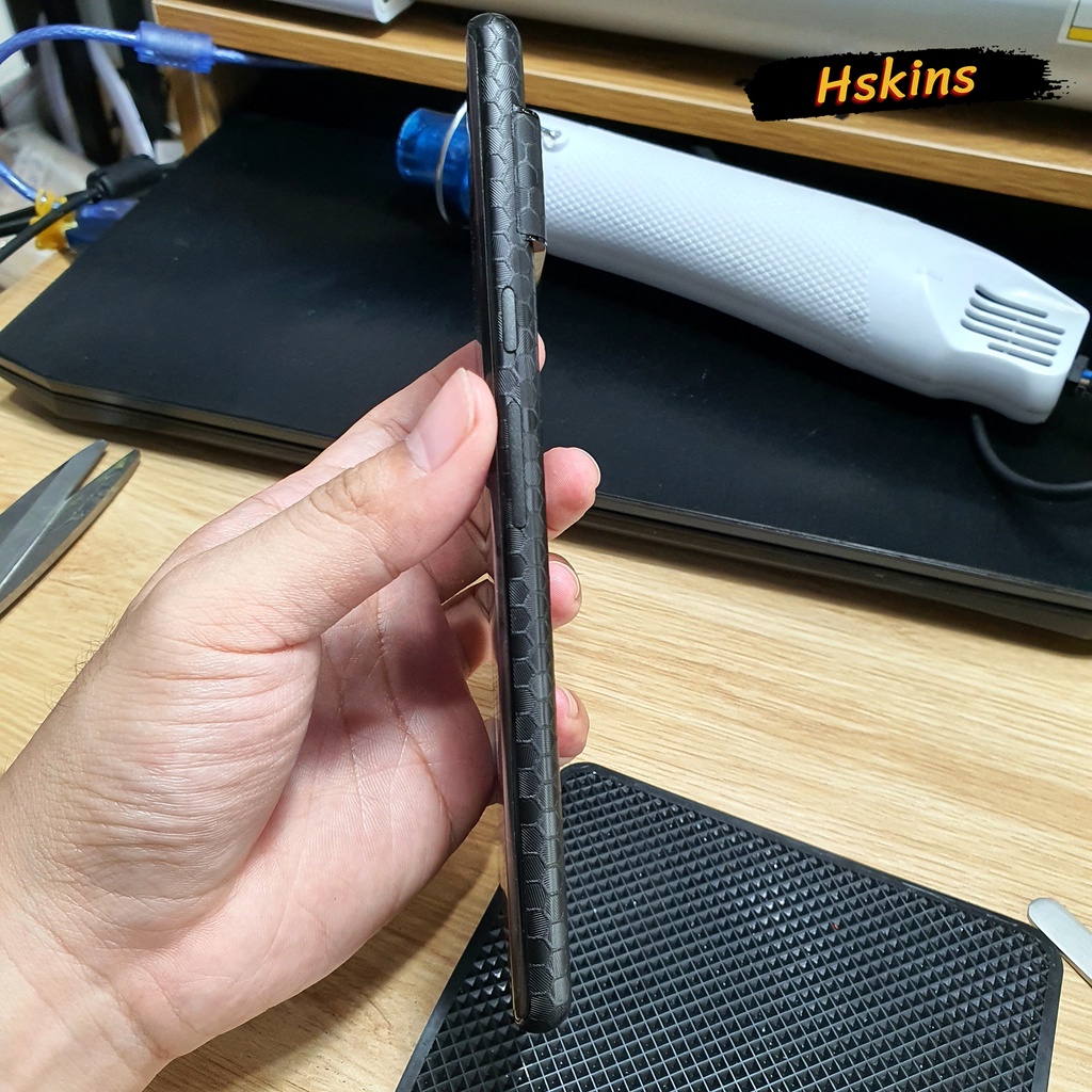 Miếng dán skin Google Pixel 6 / Google Pixel 6 Pro Oracal Honeycomb lưng full viền