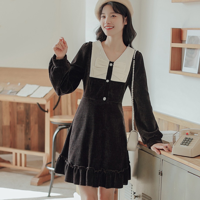 Đầm Ngắn Màu Đen Thiết Kế Đơn Giản Thời Trang Thu Đông Cho Nữ