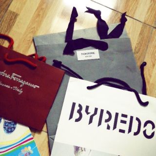 TÚI GIẤY CÁC HÃNG MCK, Catier, MONTER, BYREDO,  salvatore ferragame, FuRLA. BVLGARI,  Thome Browne, wellington