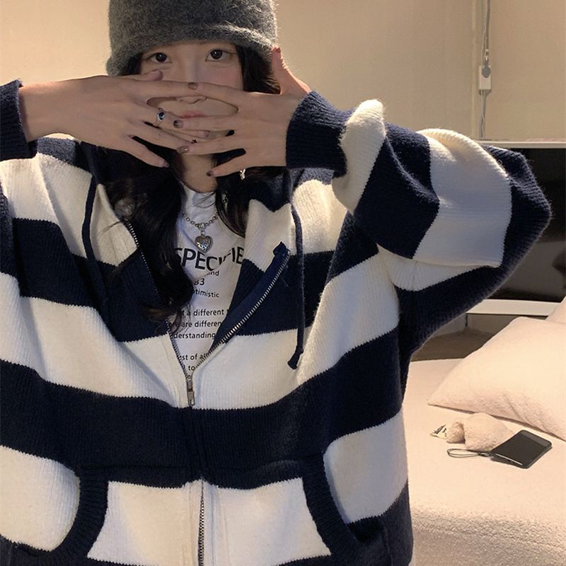 [Spot] Áo Khoác cardigan Dệt Kim Mỏng Dáng Rộng Có Mũ Trùm Kẻ Sọc Thời Trang Phong Cách Hàn Quốc Dễ Phối Đồ