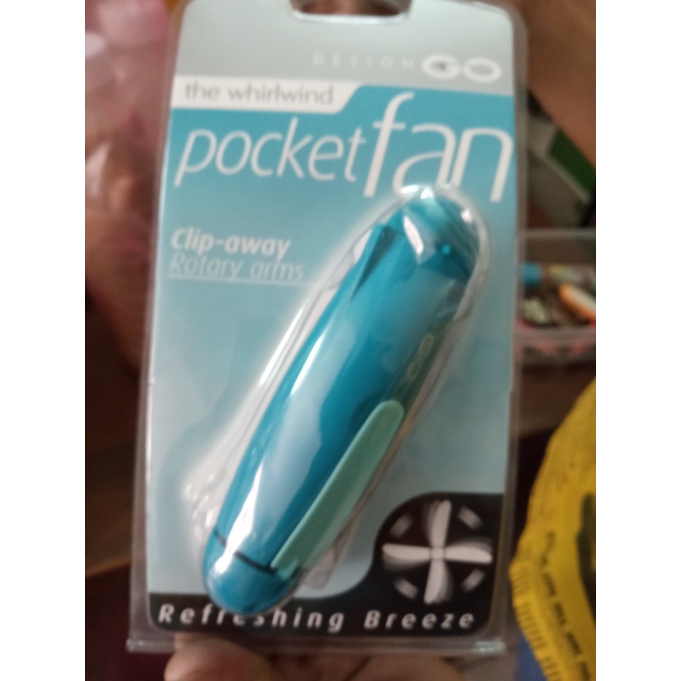 Quạt mini cầm tay Pocket Fan Dùng Pin AA rời (Ko kèm Pin)