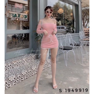 Set bộ chân váy ngắn kèm áo trễ vai thun borip cao cấp