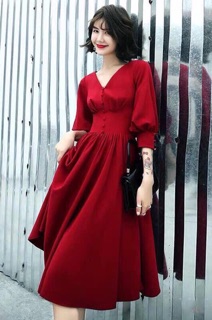 Đầm Xoè Tay Phồng Đính Nút Đẹp