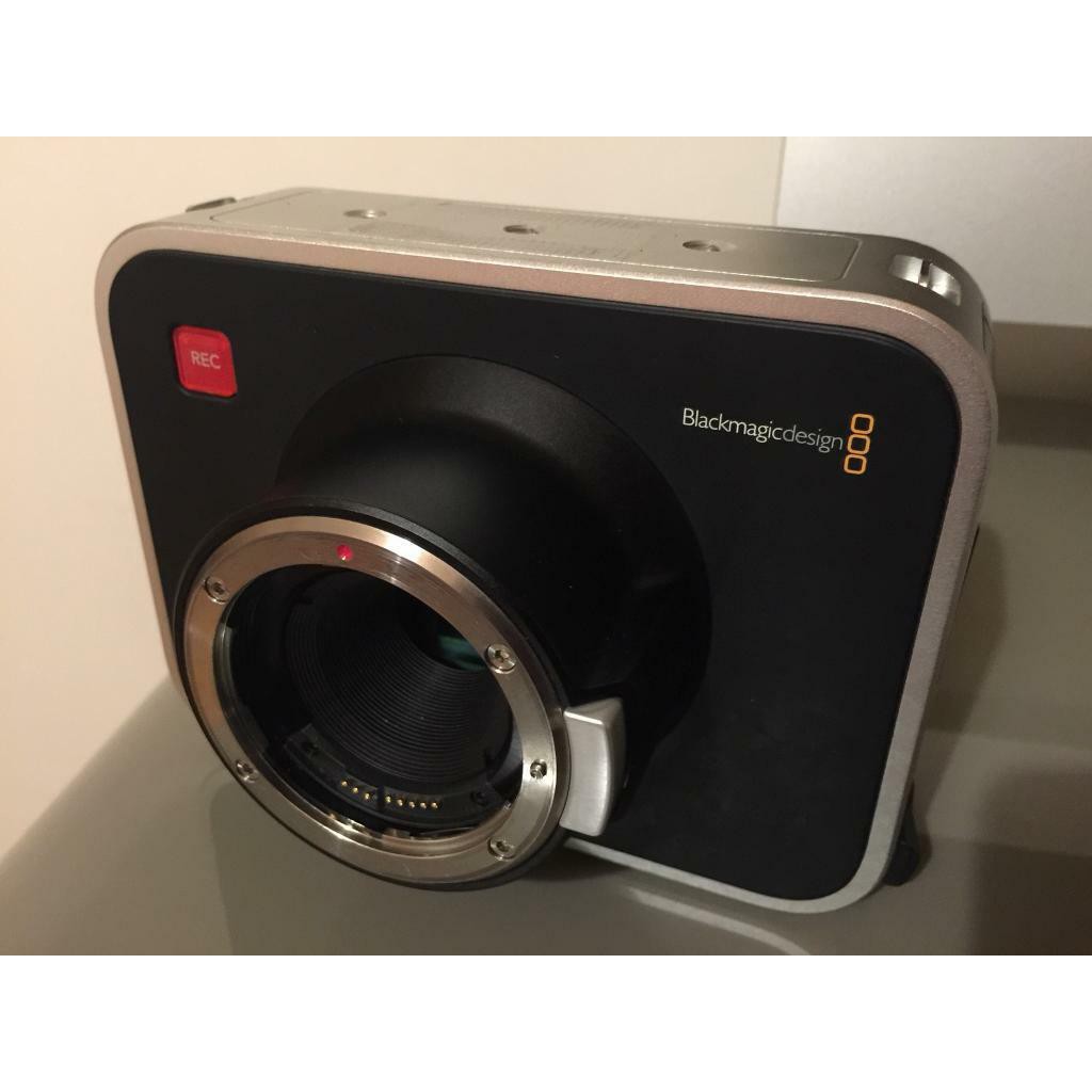 Blackmagic Cinema Camera 2.5k Ngàm Canon