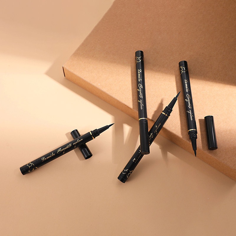 Bút kẻ mắt dạng lỏng màu đen lâu trôi cao cấp