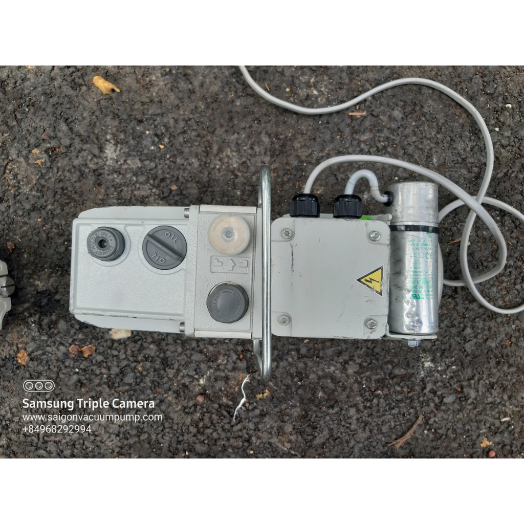 Bơm hút chân không EDWARDS E2M1.5