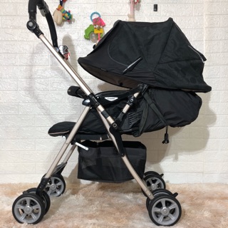 Xe đẩy cho bé Combi Granpaseo LY600