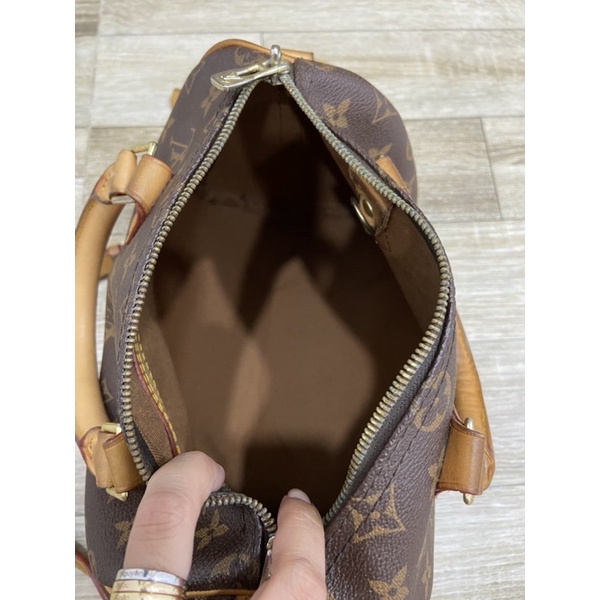 Túi si da thật LV trống