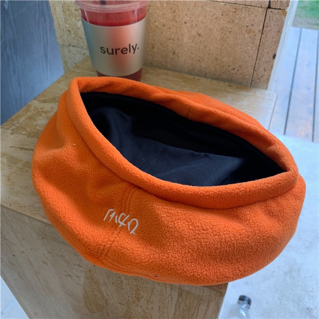 Women's beret embroidered new lettering in autumn and winter cute solid beret