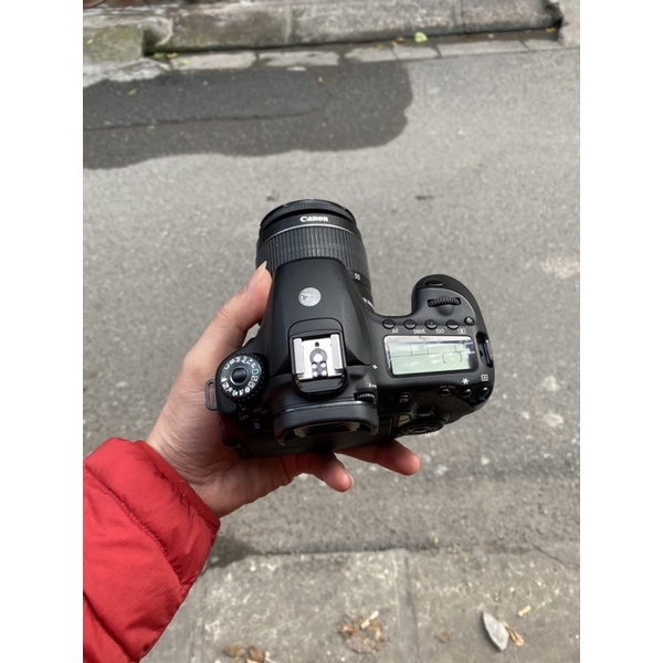 Máy ảnh canon 60D kèm kit 18-55mm IS II đẹp