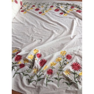 vải thô thêu màu