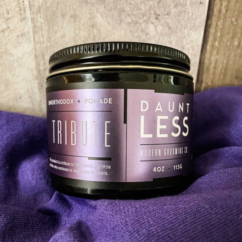 Pomade tạo kiểu gốc nước Dauntless Tribute Firm Hold Pomade 113gr