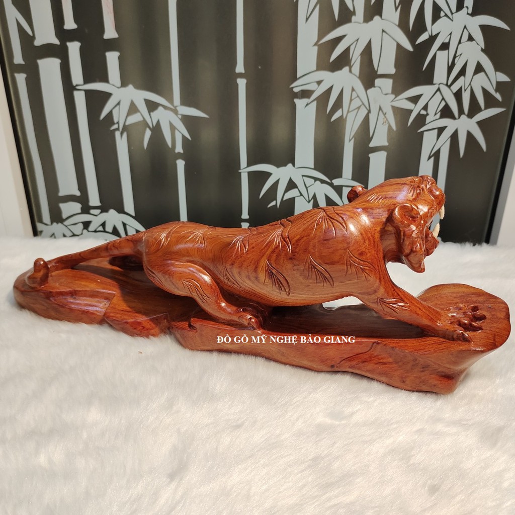Tượng con hổ phong thủy gỗ hương 40 cm