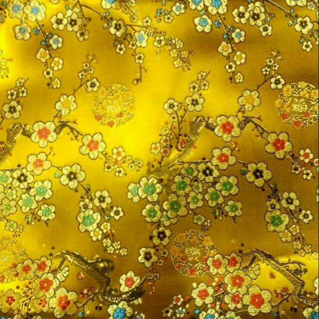 Vải gấm hoa mai