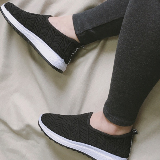Giày slipon đen đế cực êm chân