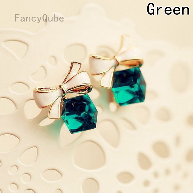 Khuyên Tai Nữ Trang Đính Pha Lê Tạo Hình Độc Đáo