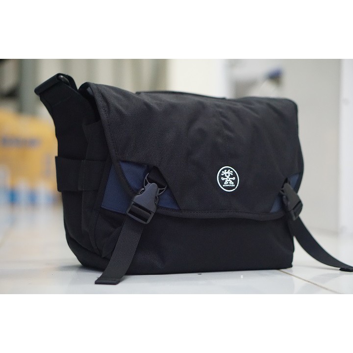 Túi máy ảnh Crumpler Seven Million Dollar Home