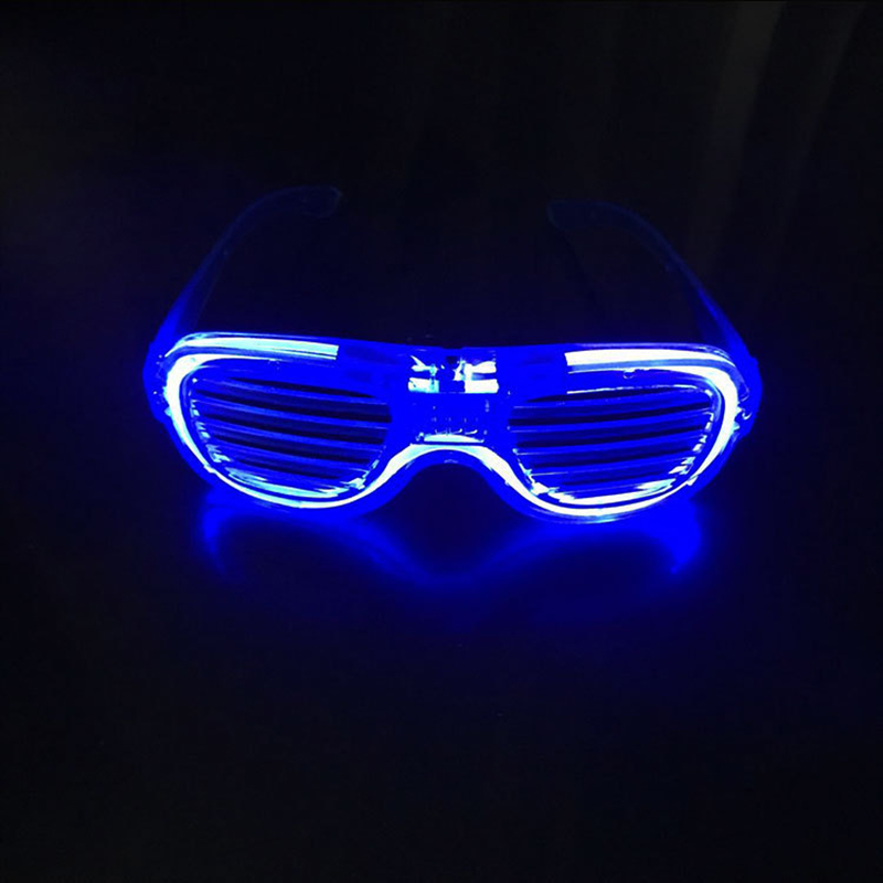 Mắt kính có đèn LED phát sáng thú vị