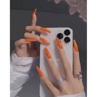 Nailbox-móng giả móng úp thiết kế loại 1 đo theo size tay khách và sơn gel Hàn màu trơn khách được chọn màu